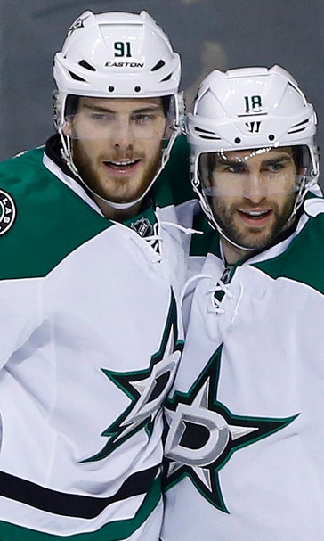 Klingberg has 4 points, Stars top Jets